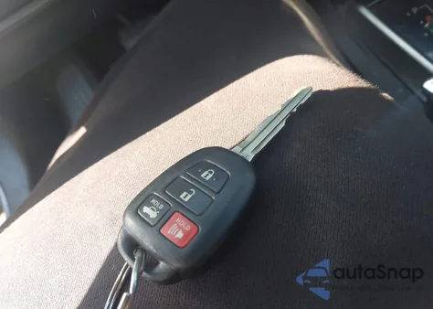 2014 Toyota Corolla Le из США, поврежденный, VIN 2T1BURHE8EC192668